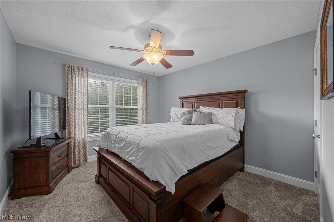 12504 Estate Avenue NW Uniontown OH 44685