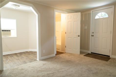 349 E Pace Avenue Akron OH 44319
