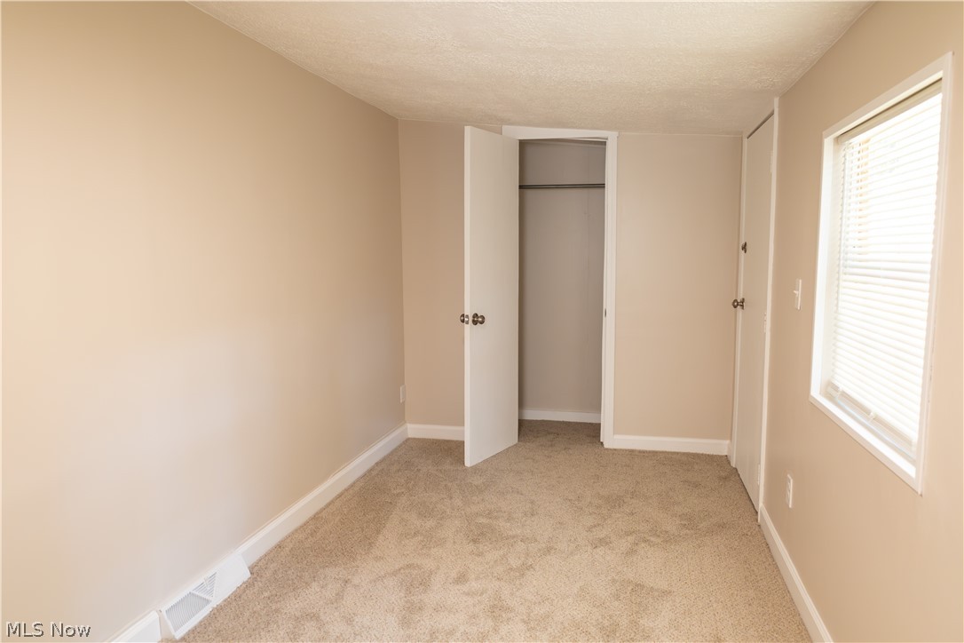 349 E Pace Avenue Akron OH 44319