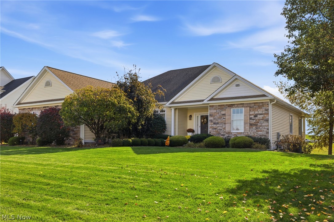 208 Homestead Drive Columbiana OH 44408