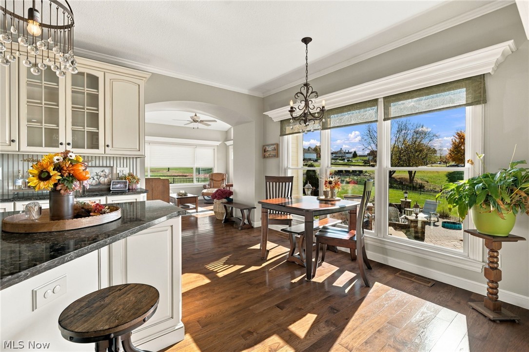 208 Homestead Drive Columbiana OH 44408