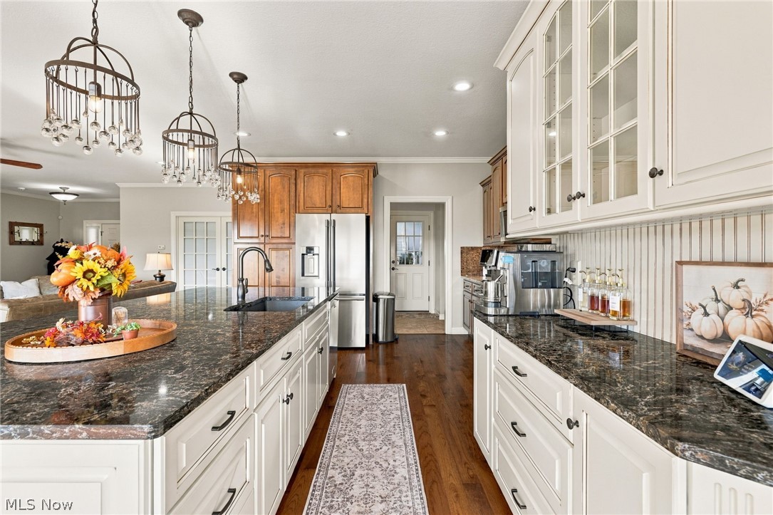 208 Homestead Drive Columbiana OH 44408