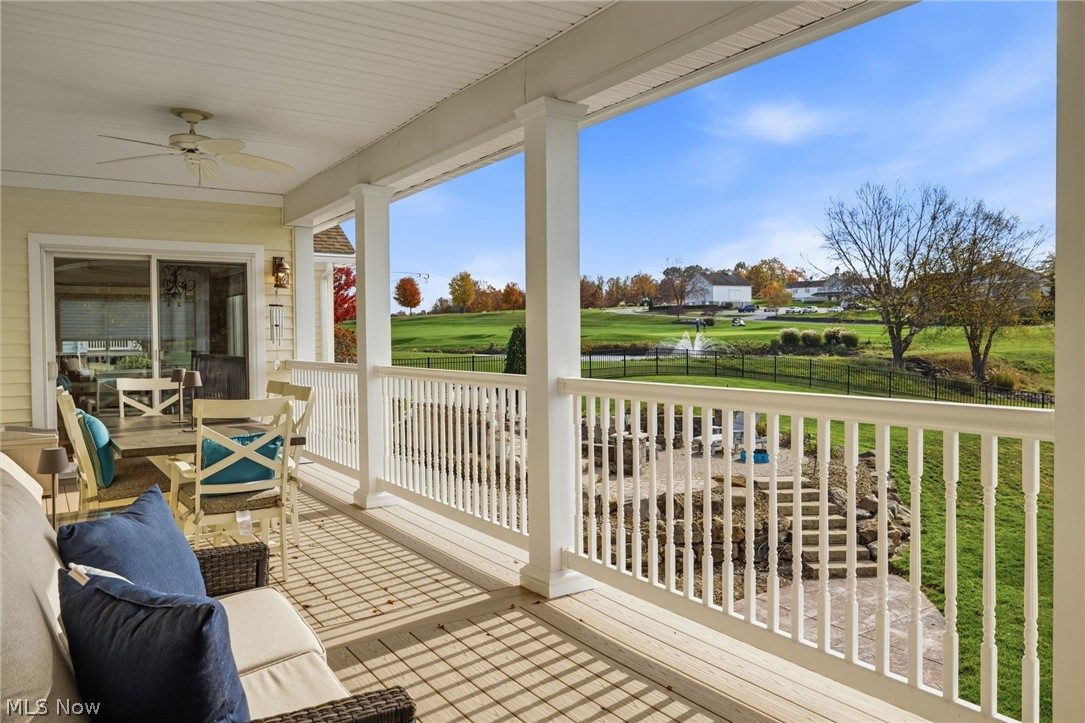 208 Homestead Drive Columbiana OH 44408