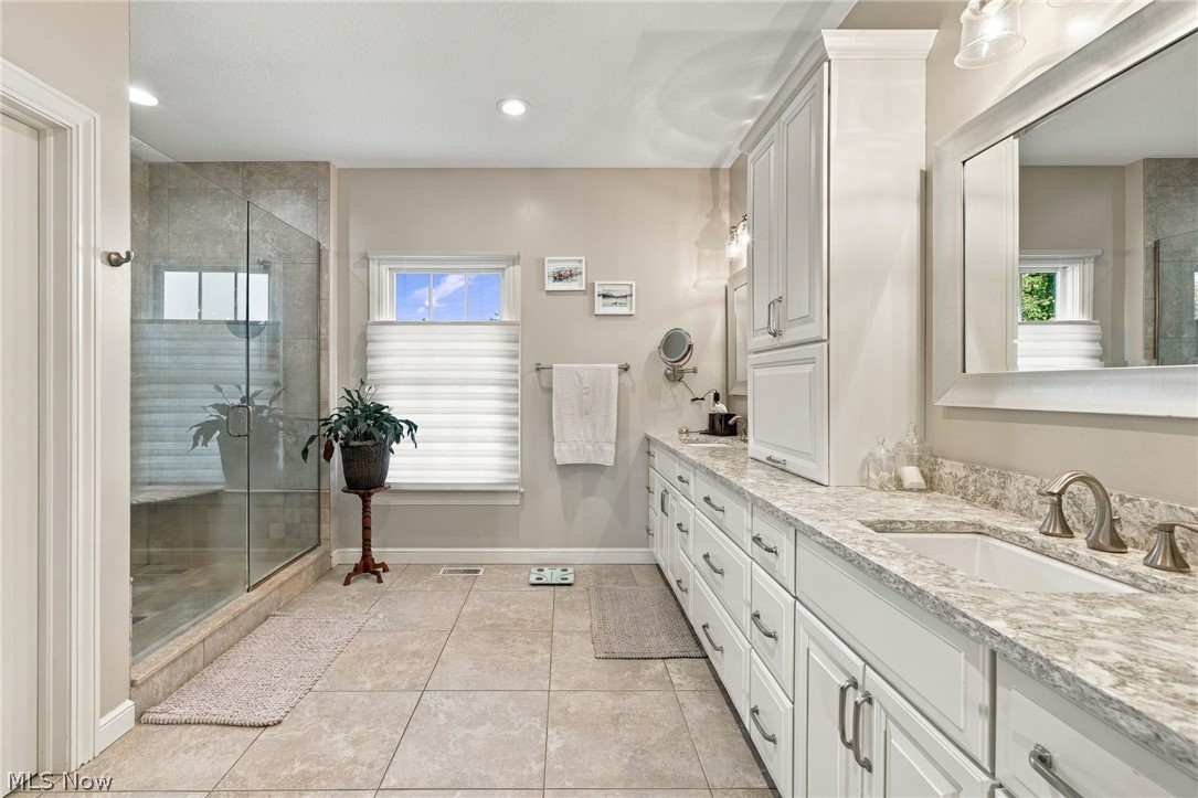 208 Homestead Drive Columbiana OH 44408