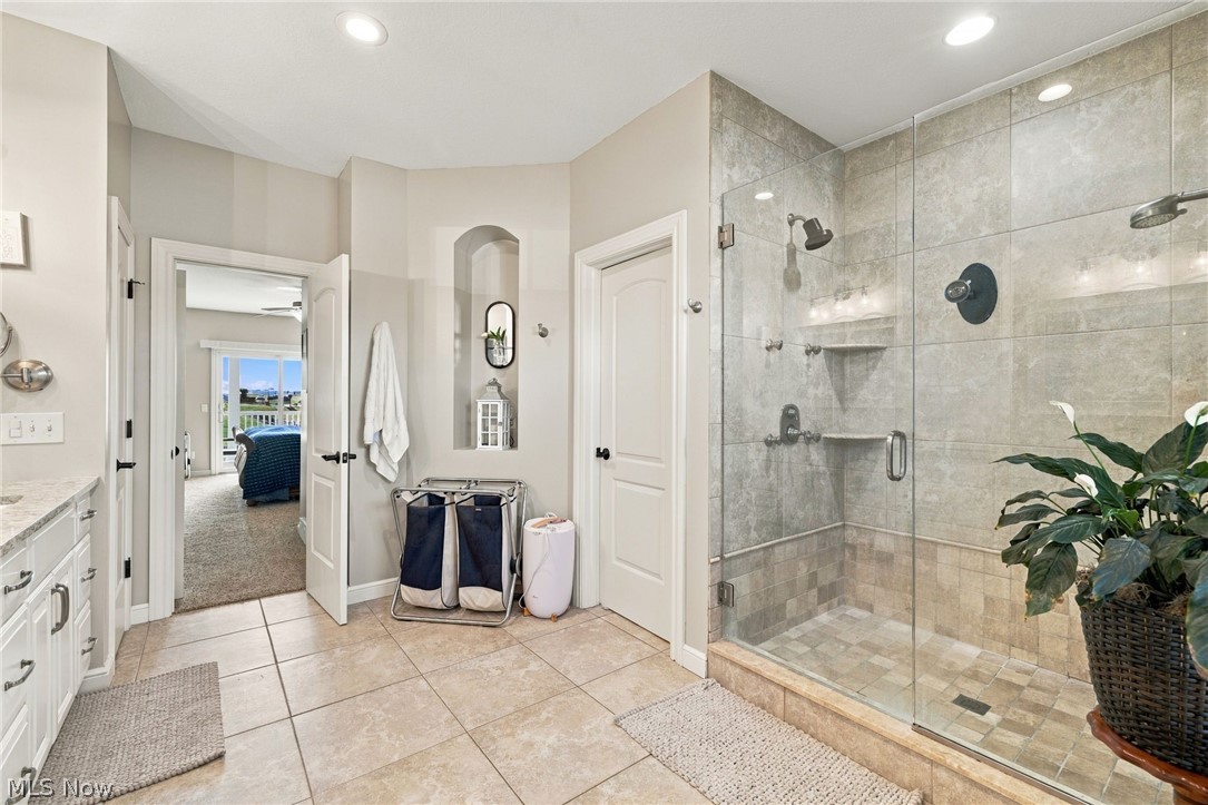 208 Homestead Drive Columbiana OH 44408