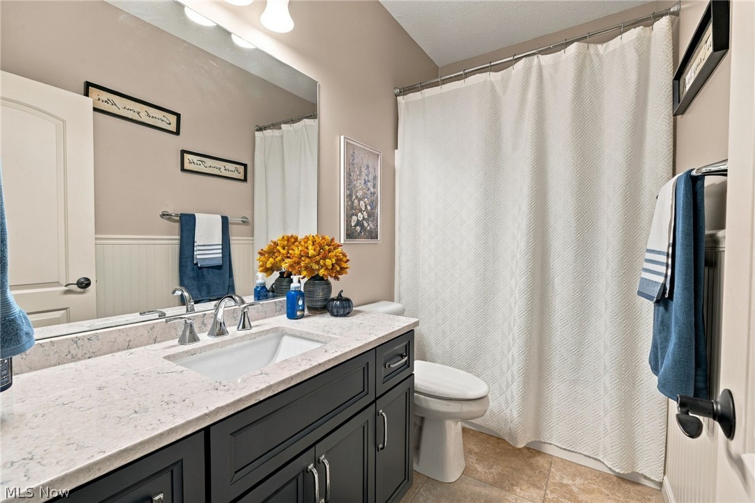 208 Homestead Drive Columbiana OH 44408