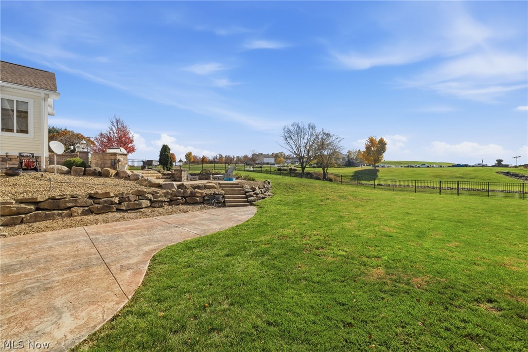 208 Homestead Drive Columbiana OH 44408