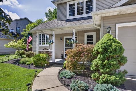 38408 Piccadilly Square Willoughby OH 44094