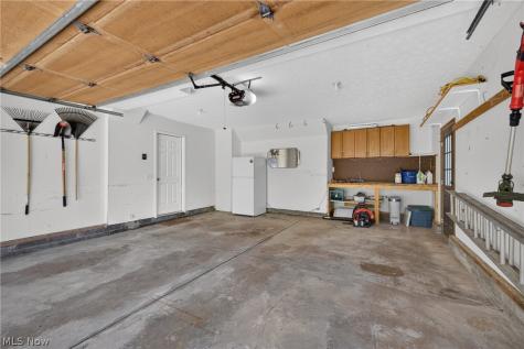 38408 Piccadilly Square Willoughby OH 44094