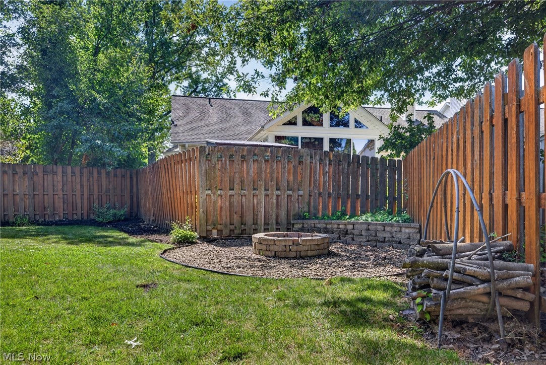 38408 Piccadilly Square Willoughby OH 44094