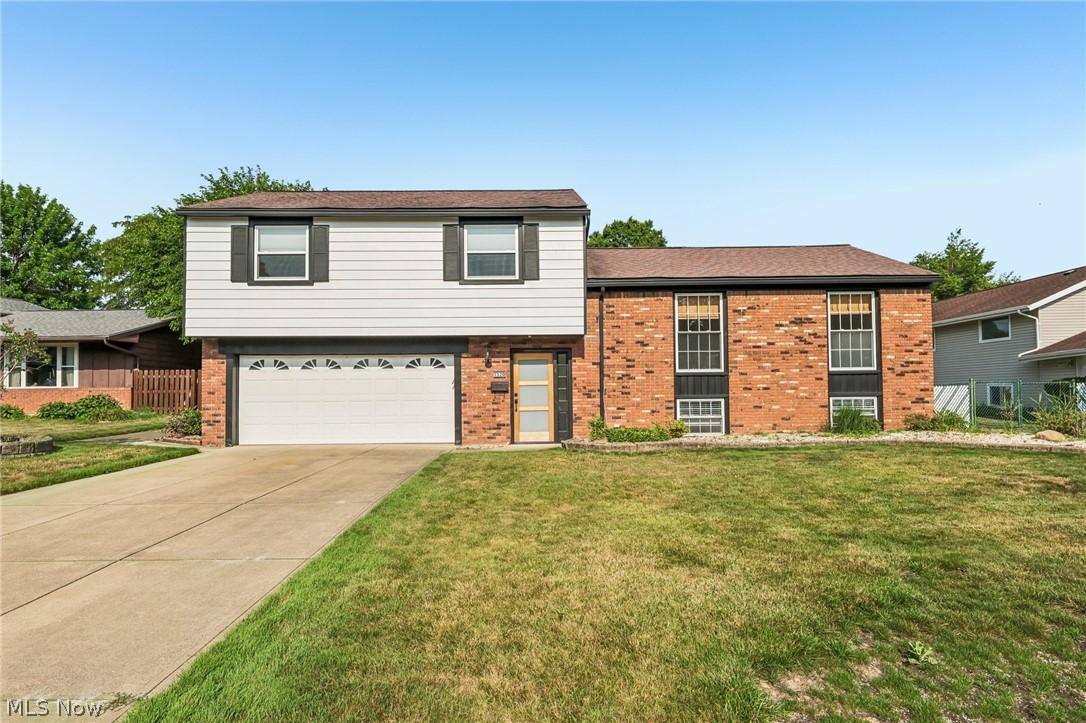Rocky River OH, 3520 Archwood Drive
