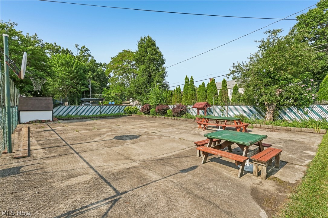 3520 Archwood Drive Rocky River OH 44116