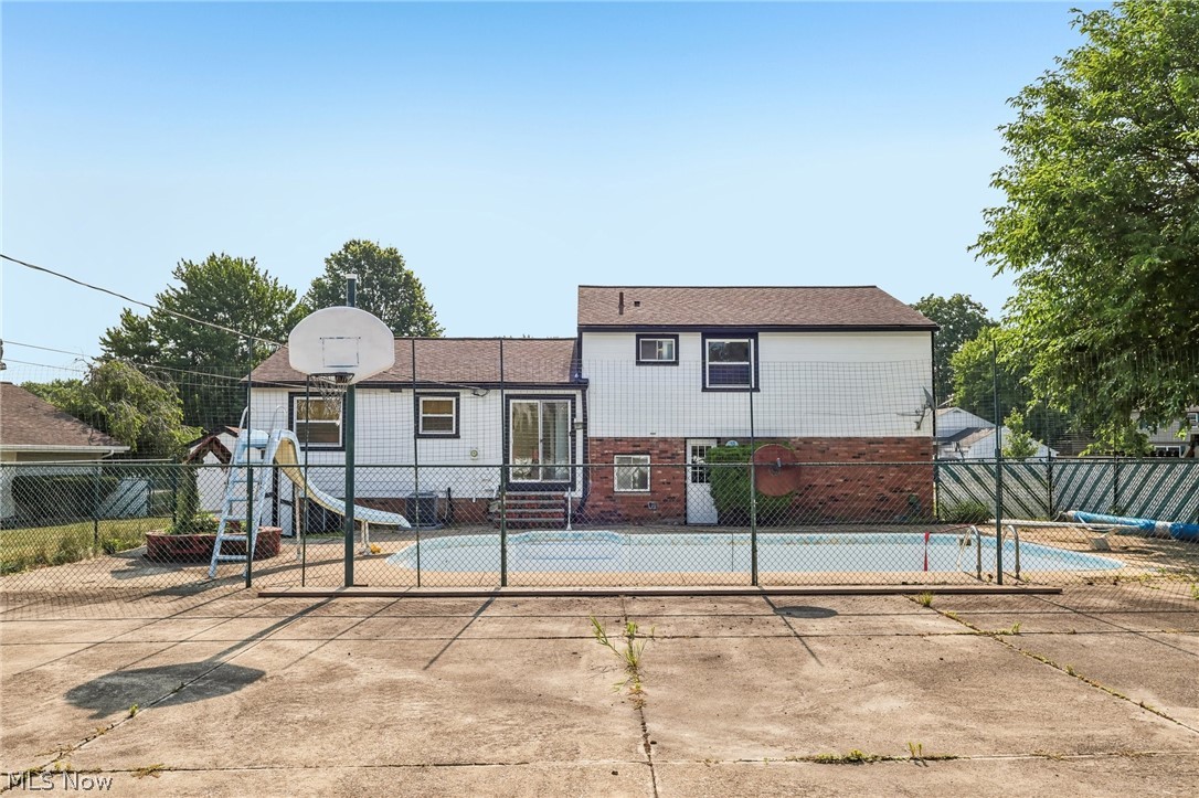 3520 Archwood Drive Rocky River OH 44116