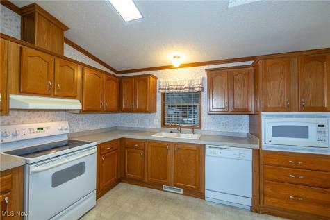 1 Tympani Trail Olmsted Twp OH 44138