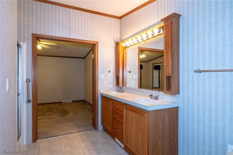 1 Tympani Trail Olmsted Twp OH 44138