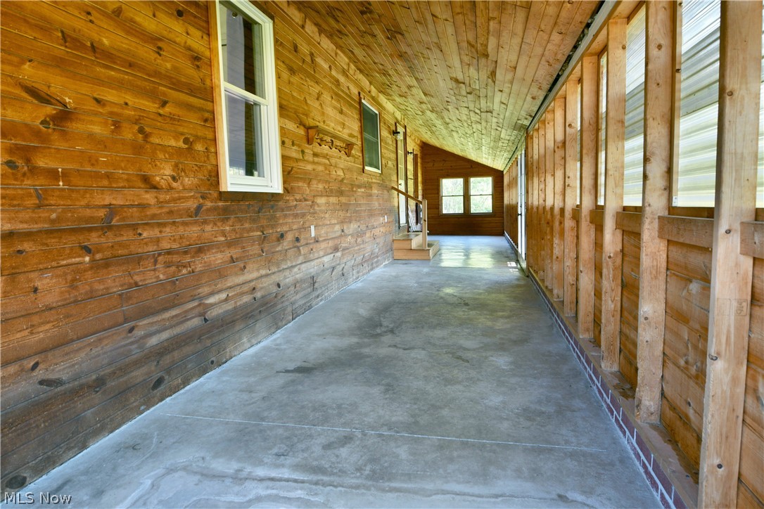 4085 Herner County Line Road Southington OH 44470