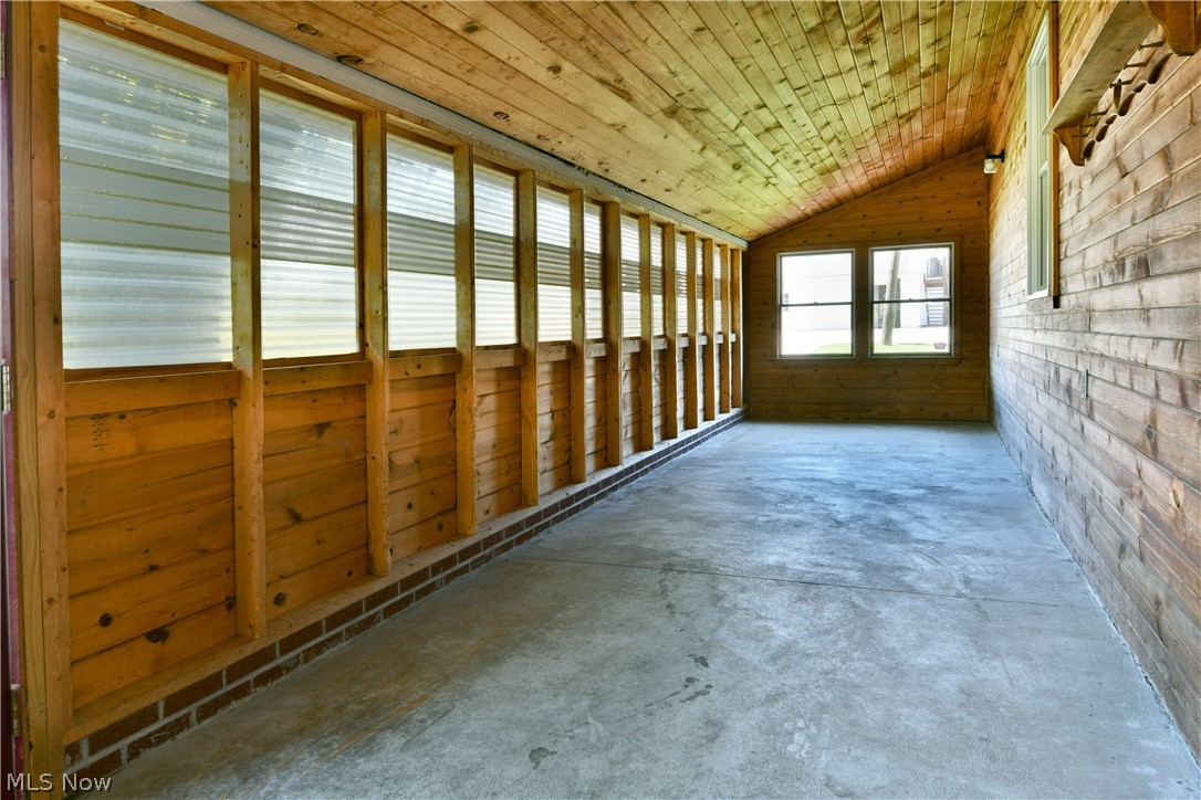 4085 Herner County Line Road Southington OH 44470