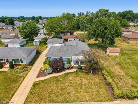759 E Meadowlawn Boulevard Seven Hills OH 44131