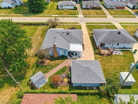 759 E Meadowlawn Boulevard Seven Hills OH 44131