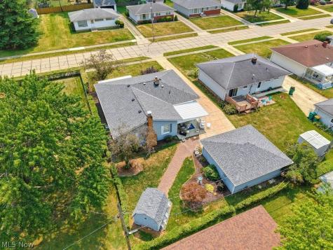 759 E Meadowlawn Boulevard Seven Hills OH 44131