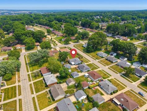 759 E Meadowlawn Boulevard Seven Hills OH 44131