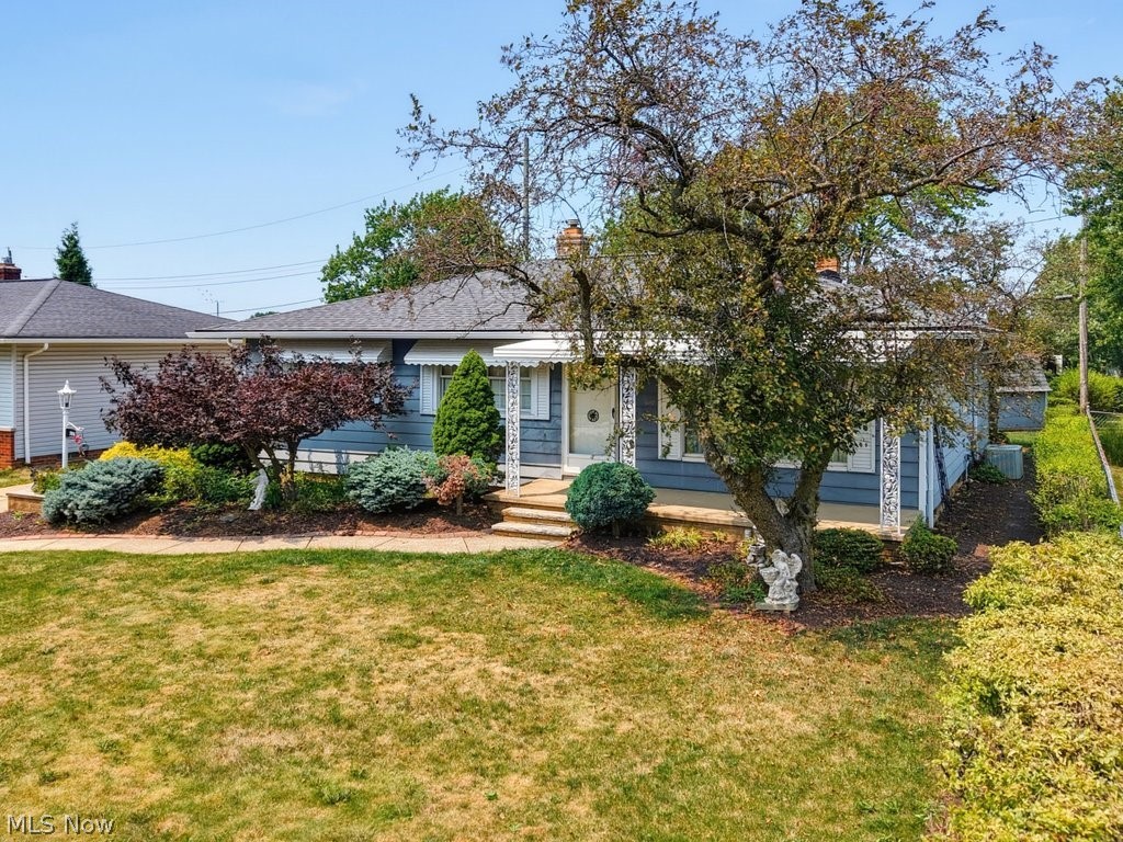 759 E Meadowlawn Boulevard Seven Hills OH 44131