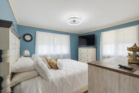 759 E Meadowlawn Boulevard Seven Hills OH 44131