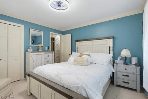 759 E Meadowlawn Boulevard Seven Hills OH 44131