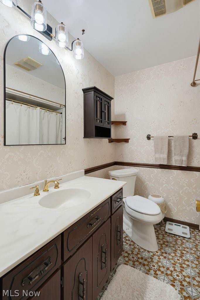 759 E Meadowlawn Boulevard Seven Hills OH 44131