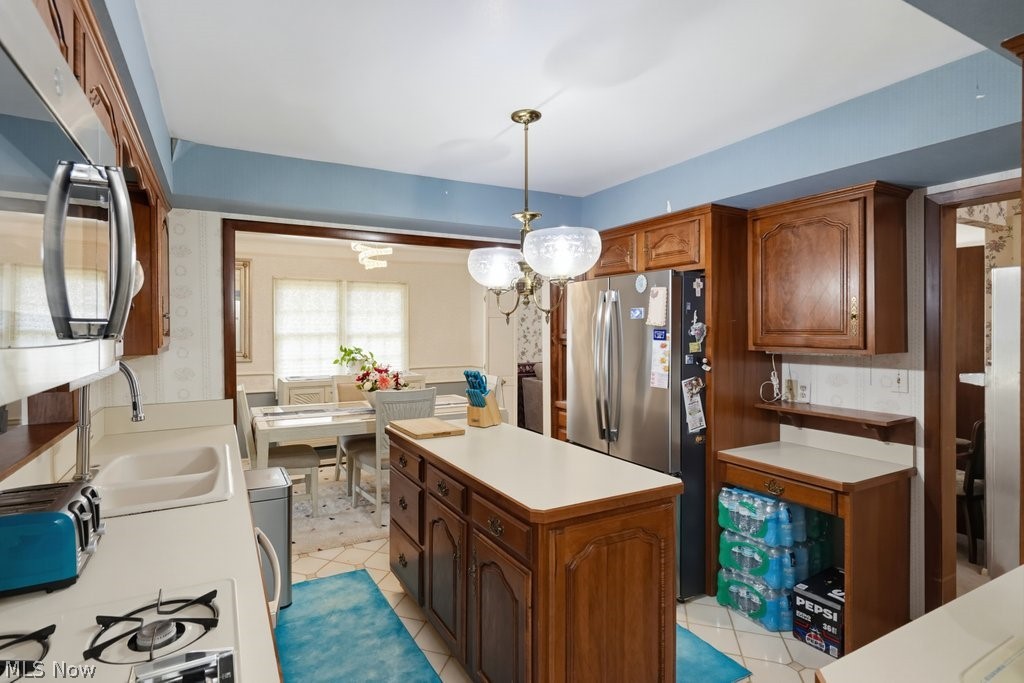 759 E Meadowlawn Boulevard Seven Hills OH 44131