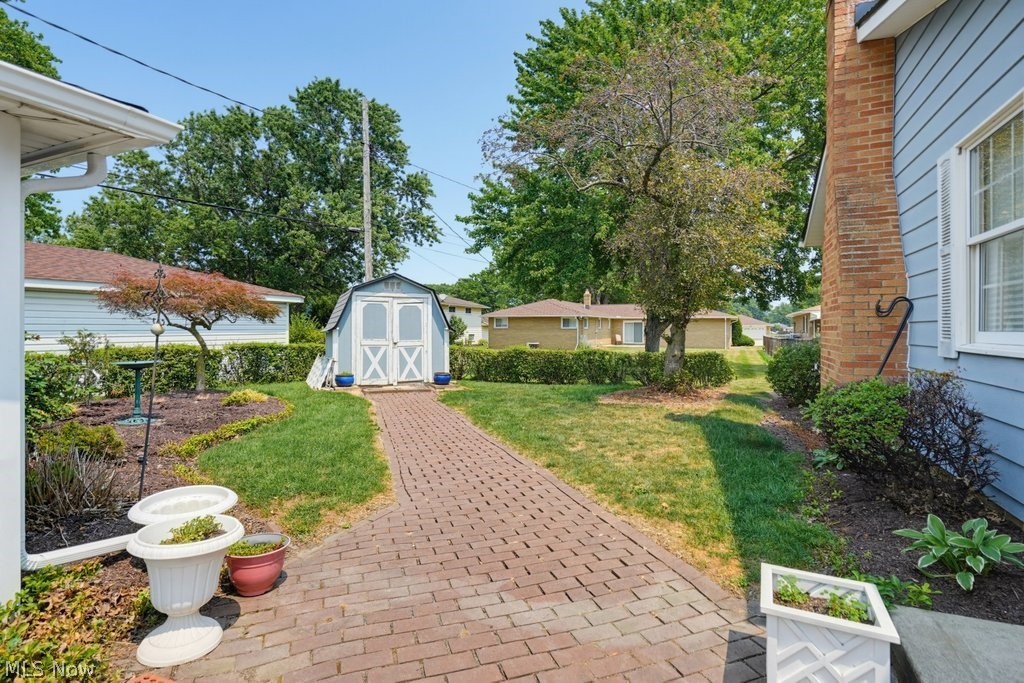 759 E Meadowlawn Boulevard Seven Hills OH 44131