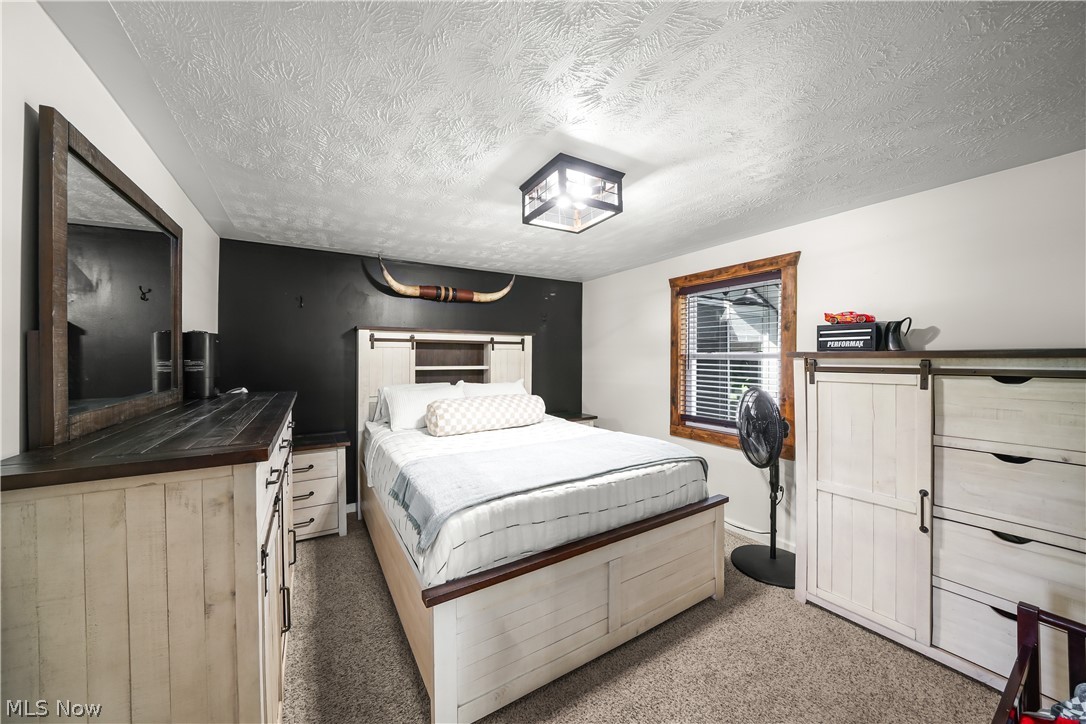 592 Braceville Robinson Road NW Newton Falls OH 44444
