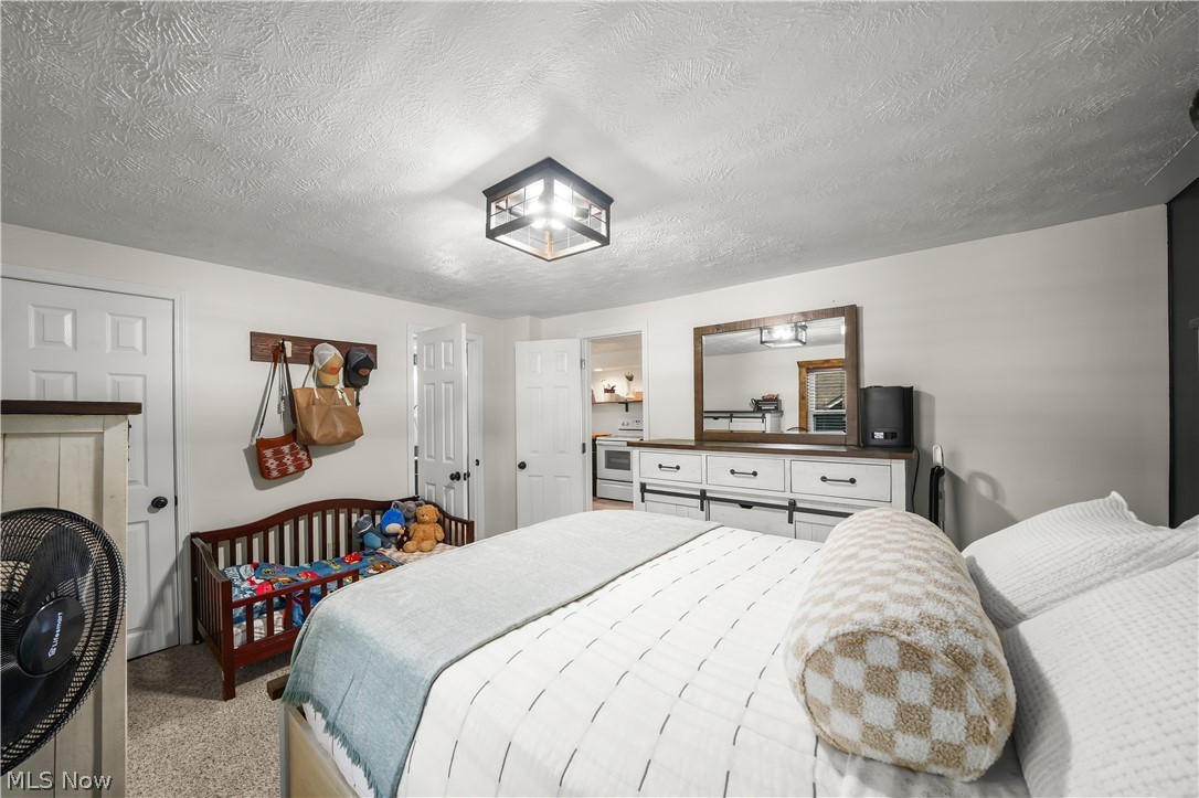 592 Braceville Robinson Road NW Newton Falls OH 44444