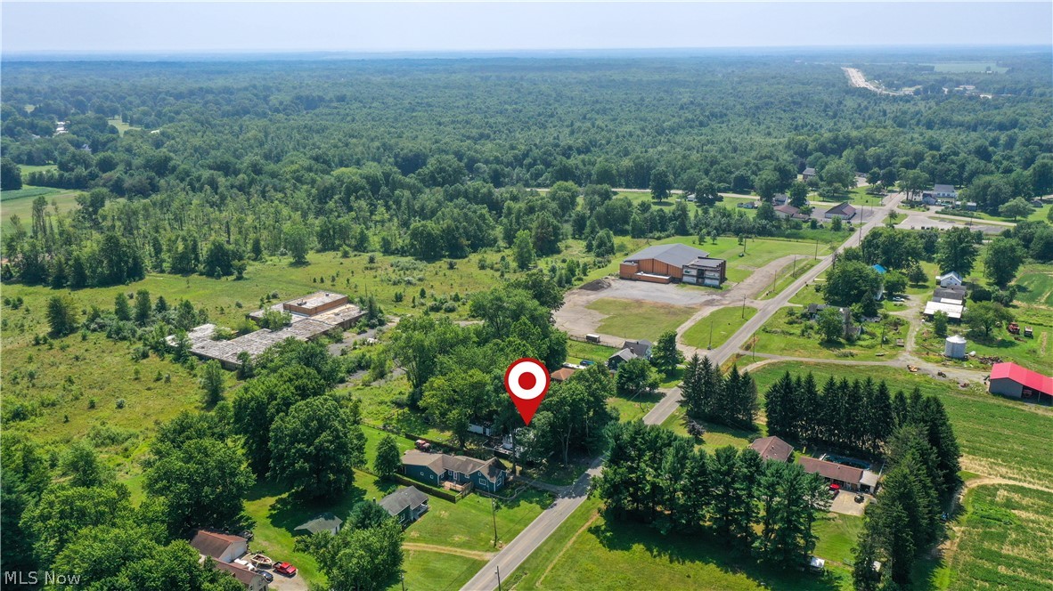 592 Braceville Robinson Road NW Newton Falls OH 44444