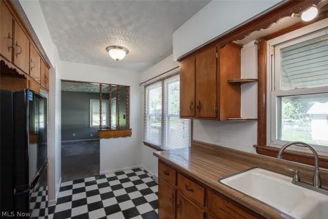 1164 Wyley Avenue Akron OH 44306