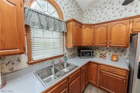 6405 Ridgeview Boulevard North Ridgeville OH 44039
