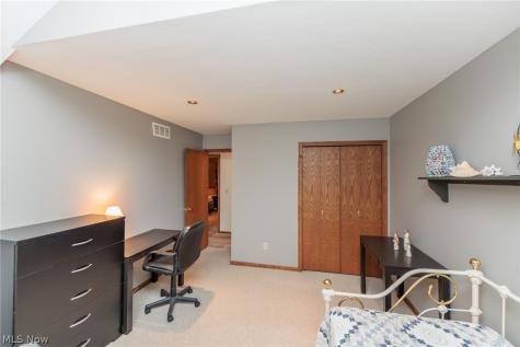 6405 Ridgeview Boulevard North Ridgeville OH 44039