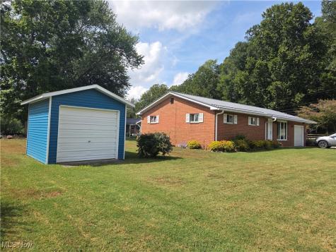 305 Summit Road Marietta OH 45750