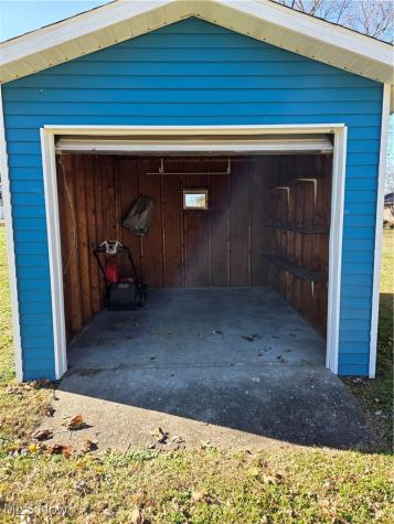 305 Summit Road Marietta OH 45750