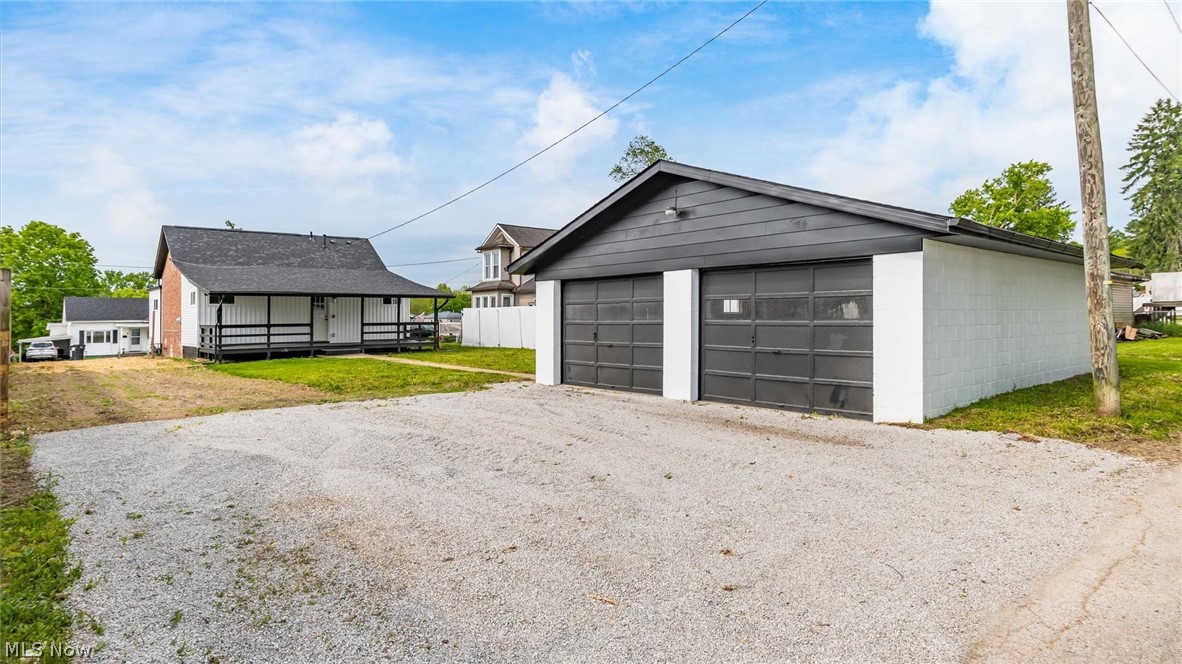 182 High Street Roseville OH 43777