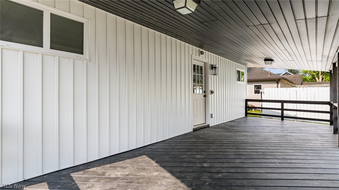 182 High Street Roseville OH 43777