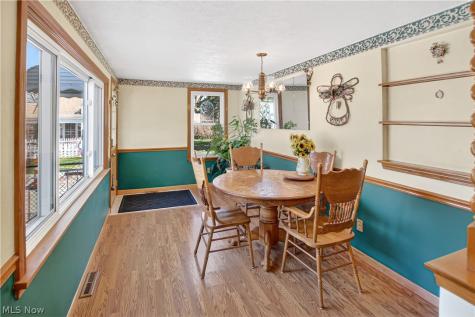 10004 Manoa Avenue Brooklyn OH 44144