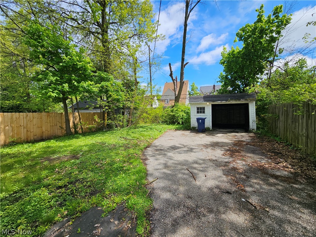 931 Yellowstone Road Cleveland OH 44121