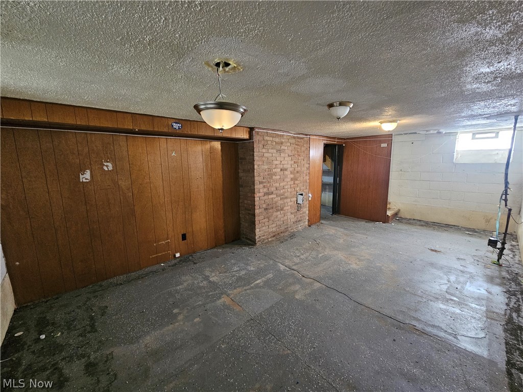 931 Yellowstone Road Cleveland OH 44121