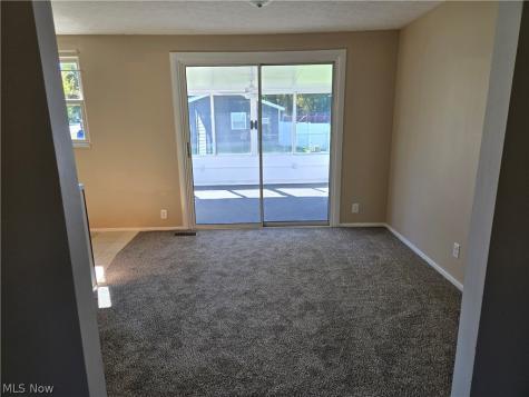 1025 Sunnywood Lane Ravenna OH 44266