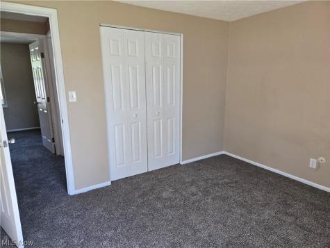 1025 Sunnywood Lane Ravenna OH 44266