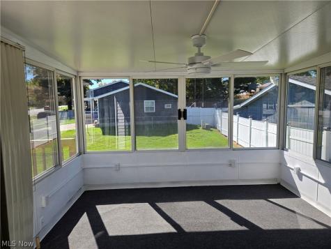 1025 Sunnywood Lane Ravenna OH 44266