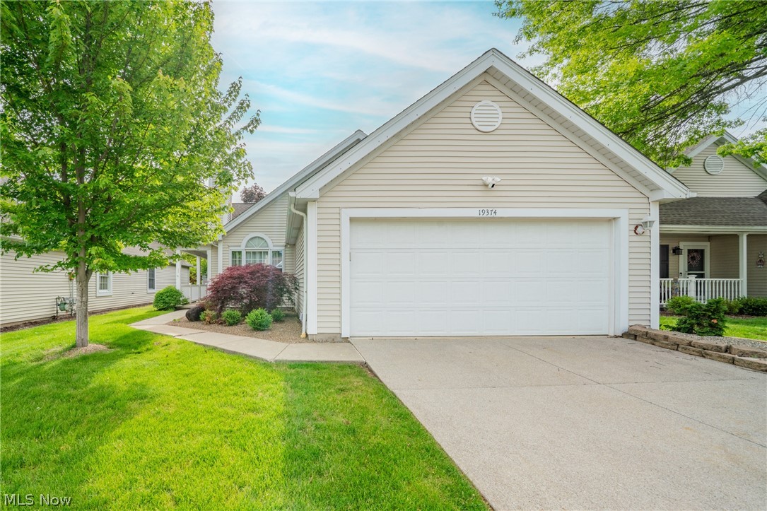 19374 Lauren Way Strongsville OH 44149