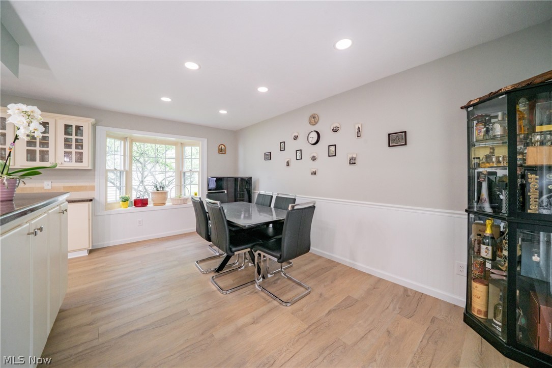 19374 Lauren Way Strongsville OH 44149