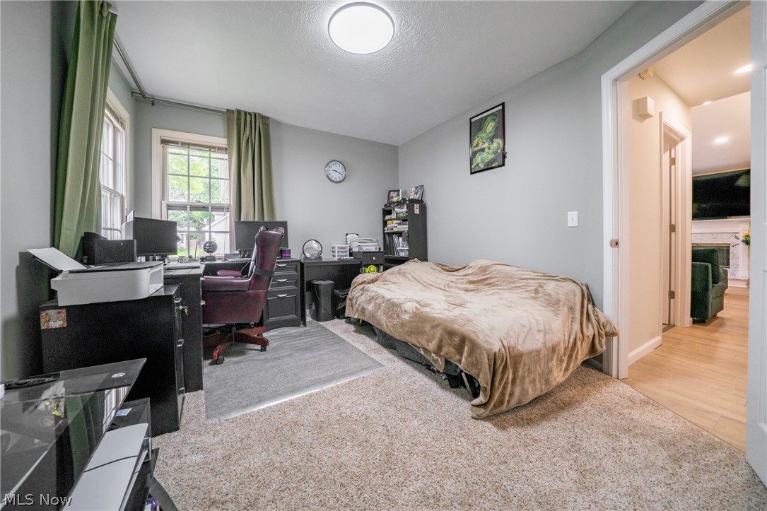 19374 Lauren Way Strongsville OH 44149